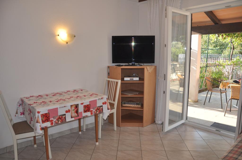 Franko Apartmani Замбратия Экстерьер фото